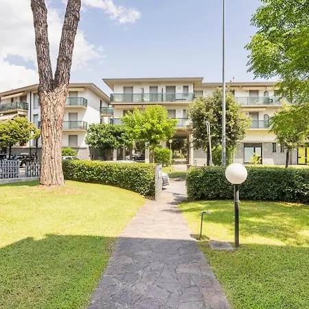 Apartment Spazioso A 5 Minuti A Piedi Dal Mare Massa (Tuscany)