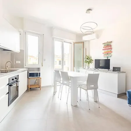 Spazioso A 5 Minuti A Piedi Dal Mare Apartment Massa (Tuscany)