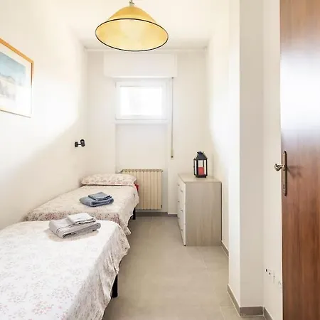 Spazioso A 5 Minuti A Piedi Dal Mare Apartment Massa (Tuscany)